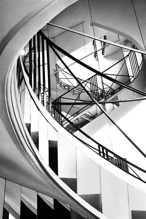 escalier miroir chanel